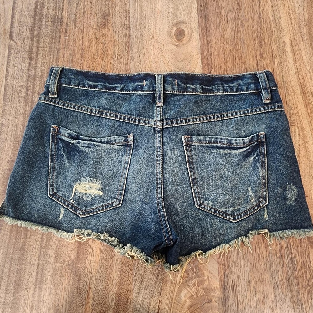 Free People Shorts Womens 27 Blue Denim Button Fly Cutoff Frayed Hem Distressed - Picture 8 of 12